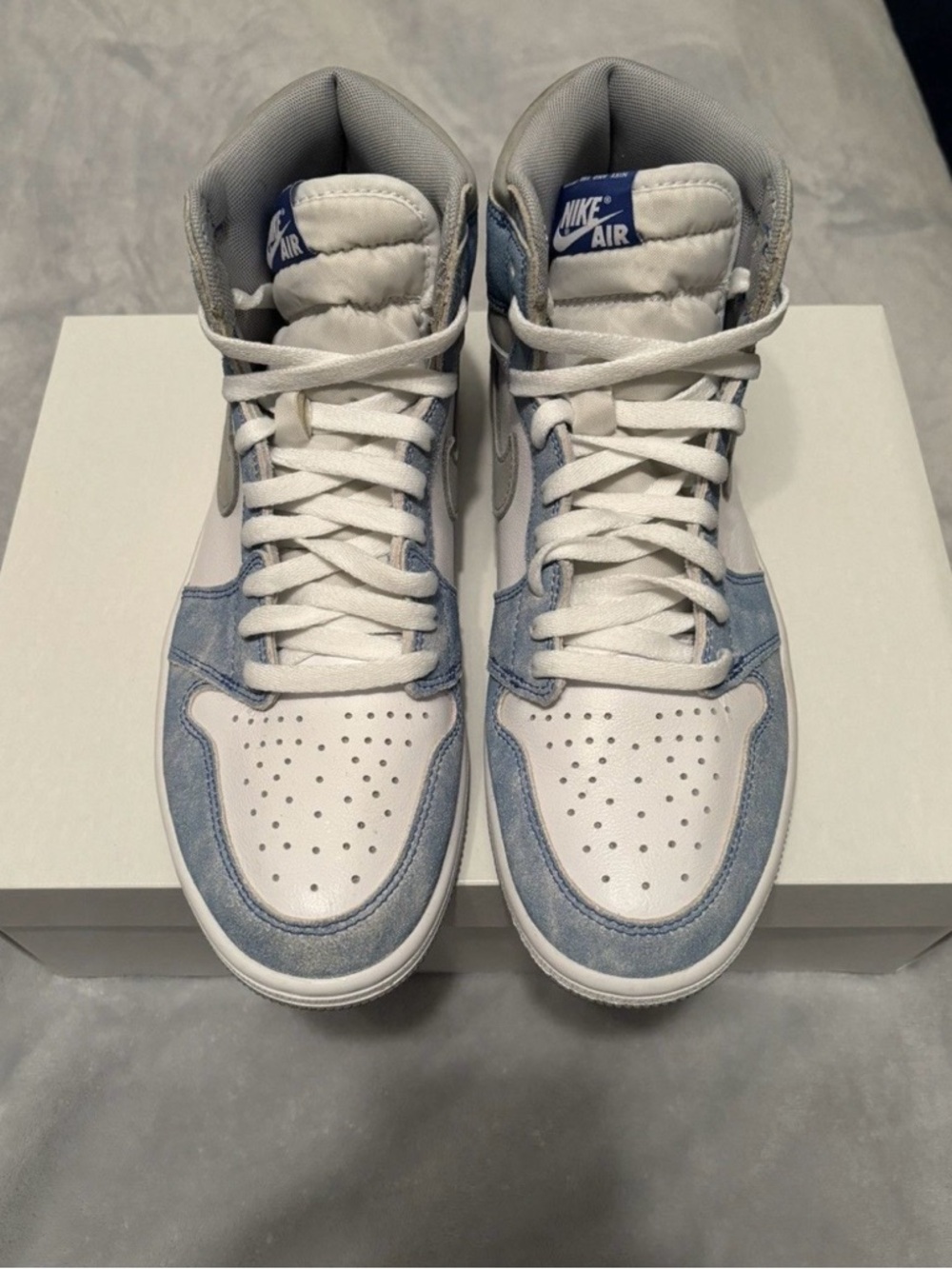 Jordan 1 Retro OG High Hyper Royal 2021 Size 9